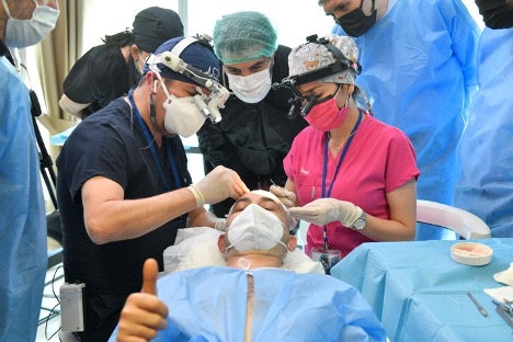 Surgeons attending the FUE Europe Meeting in Ankara